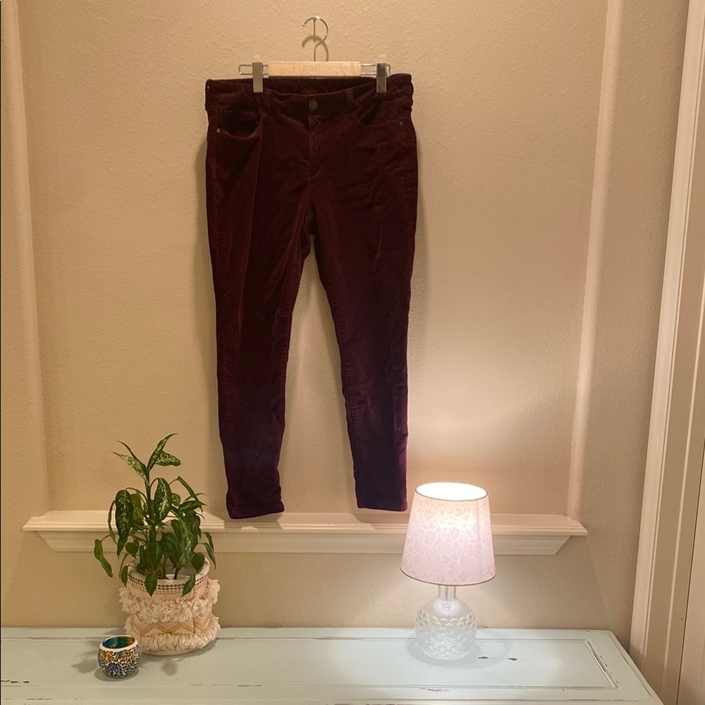 Chic Burgundy Corduroy Trousers